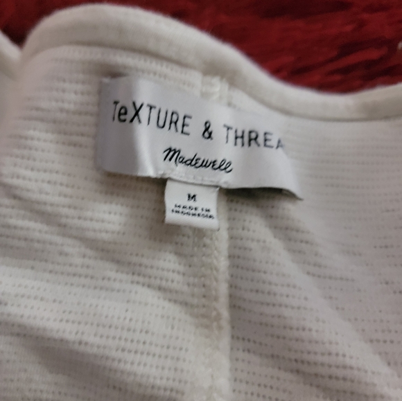 Texture & Thread - Picture 2 of 5